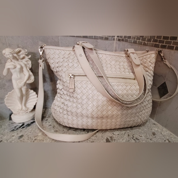 Cole Haan leather woven bag, ivory with gold tone hardware - Picture 2 of 8